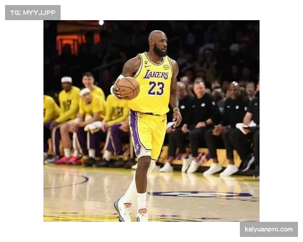 湖人三巨头合体效果不佳 东契奇詹姆斯兼容性待解 湖人三巨头合体效果不佳 东契奇詹姆斯兼容性待解